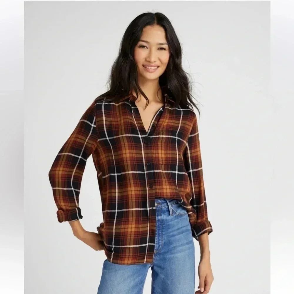 BeachLunchLounge Whitney Plaid Button Down Shirt